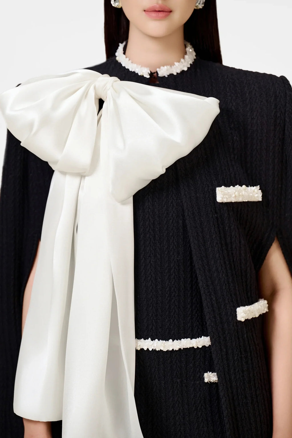 Abene Bow Beaded Embellished Knit Cape - Black