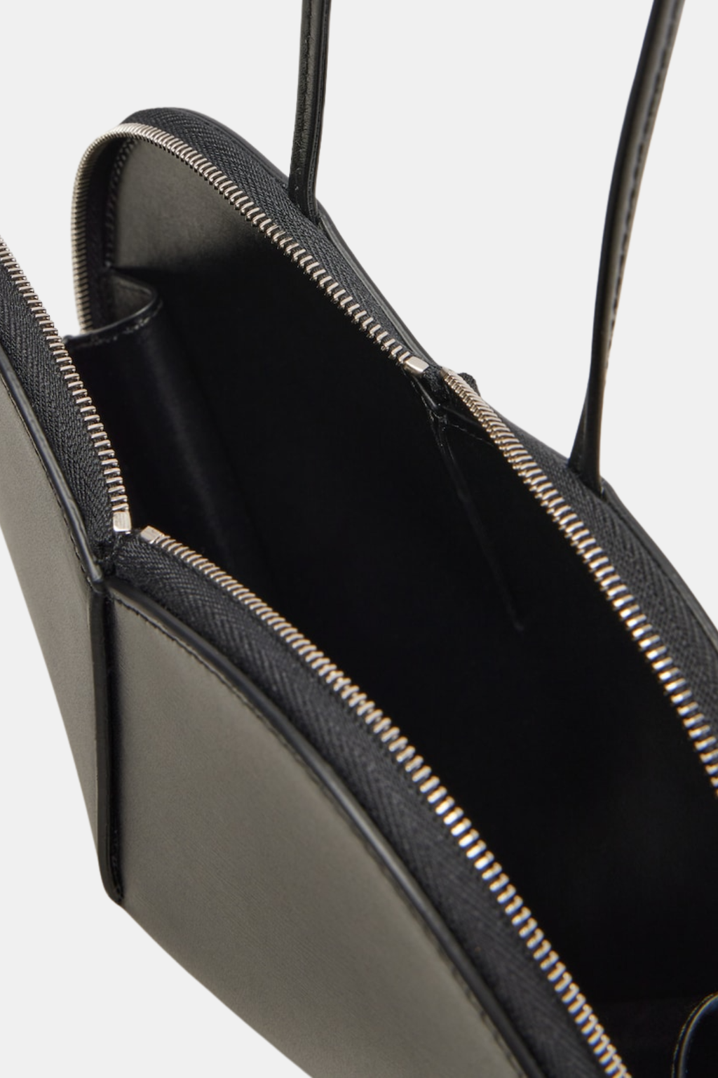 Kyaia Heart Leather Shoulder Bag - Black