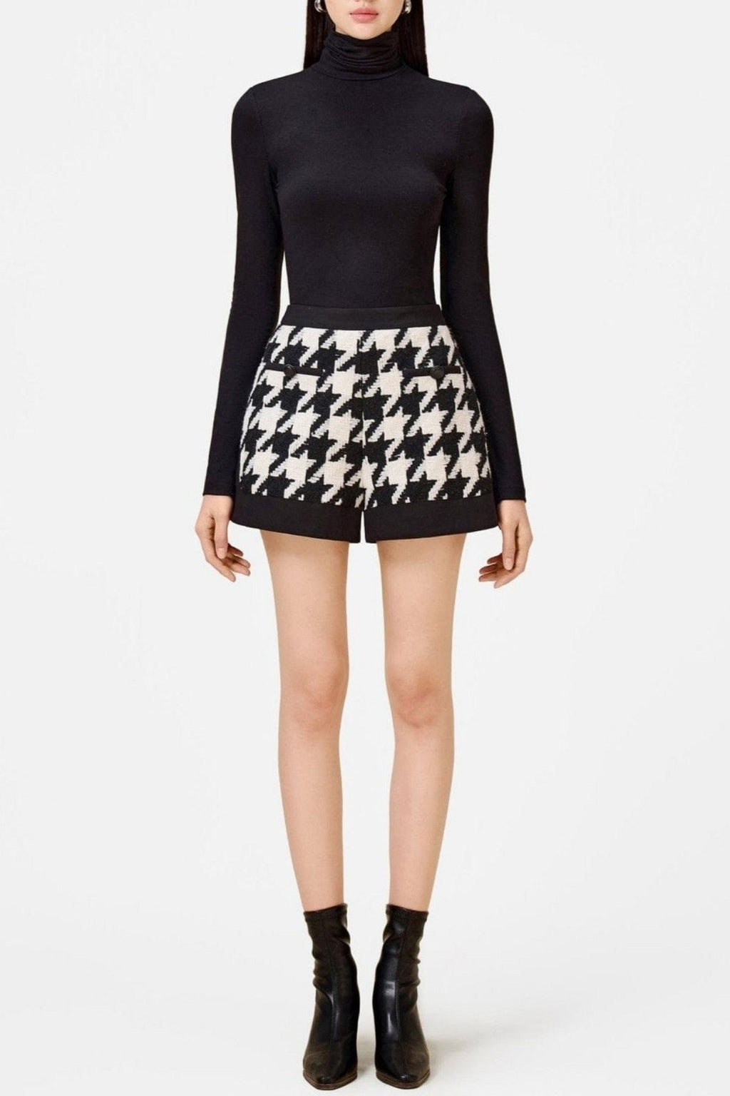 Raylan Houndstooth Cape - Black