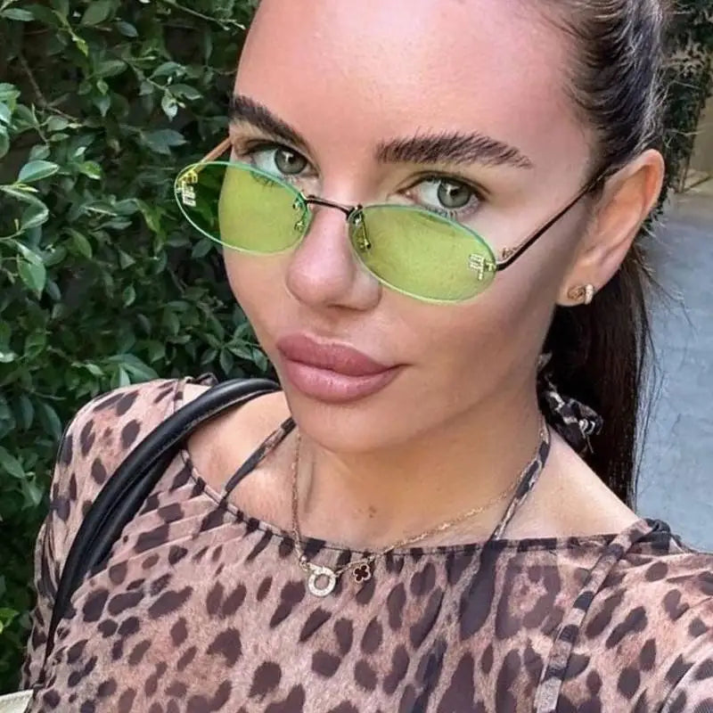 INAYA-METAL OVAL EDGE